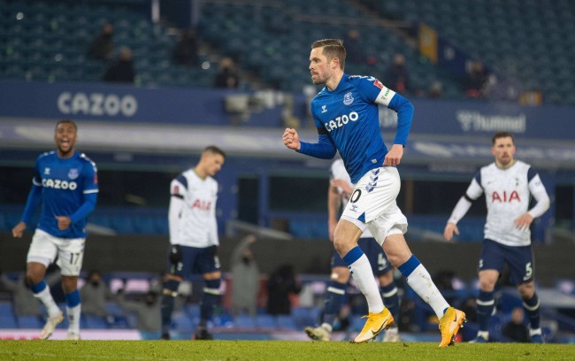 仅是对一名 仅是对一名